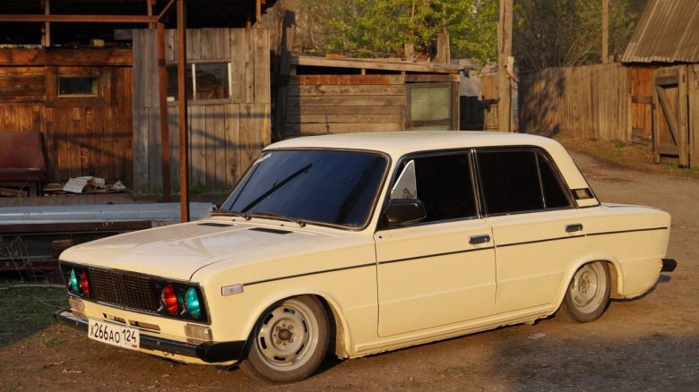 Заниженная ваз 2106