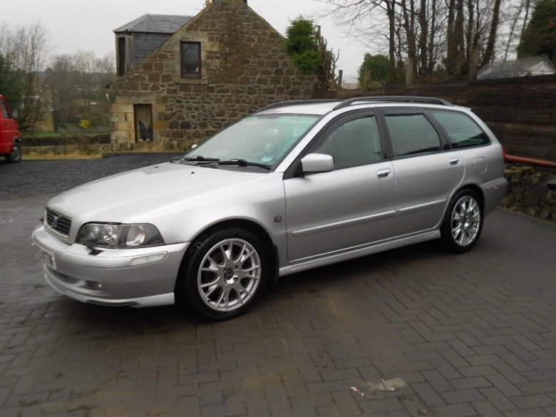 Вольво v40 универсал 2004