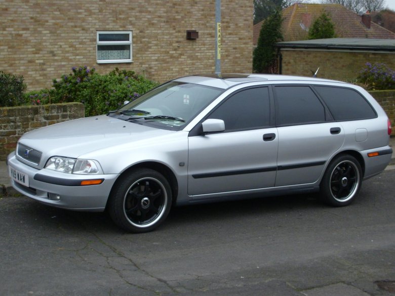 Volvo s40 i