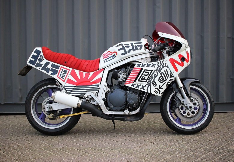 Мотоцикл suzuki