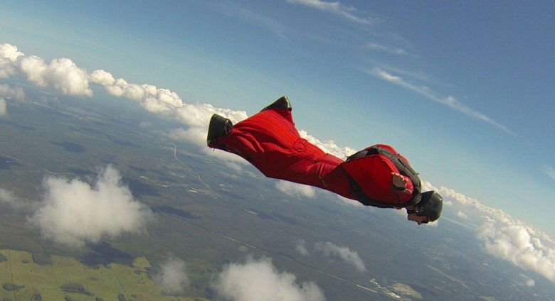 Wingsuit полет