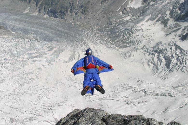 Валерий розов прыжок с эвереста