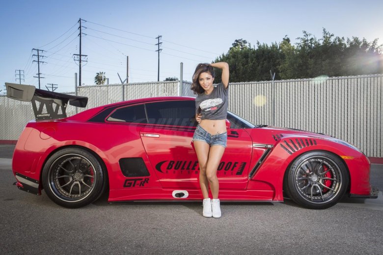 Юмаева мария ниссан gtr