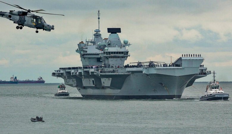 Авианосец американский