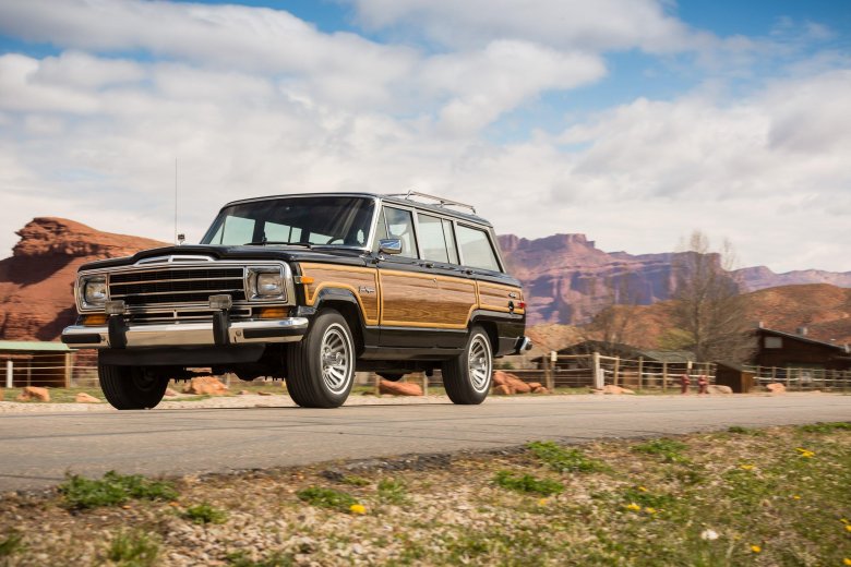 Jeep grand wagoneer