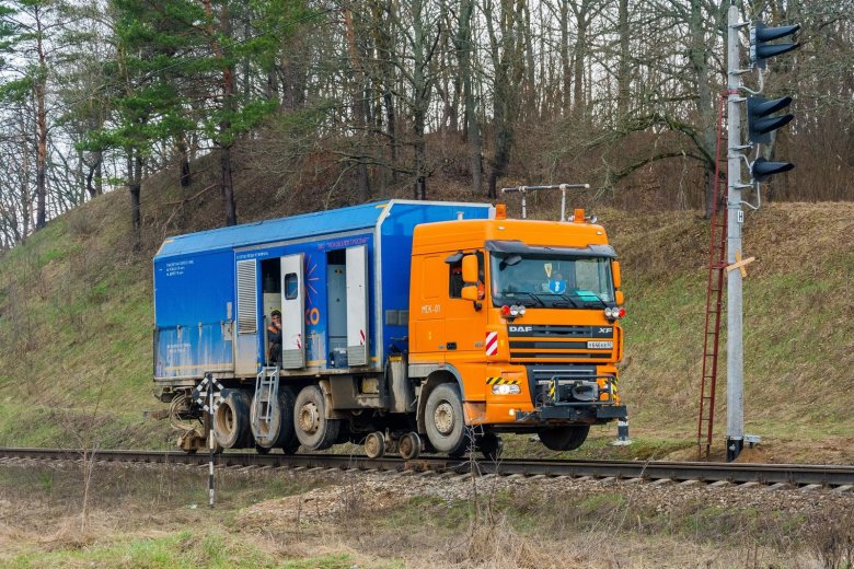 Рельсосварочная машина на комбинированном ходу мск-01