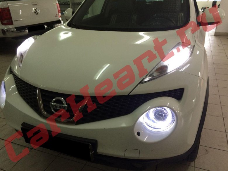 Линзы в фары ниссан жук