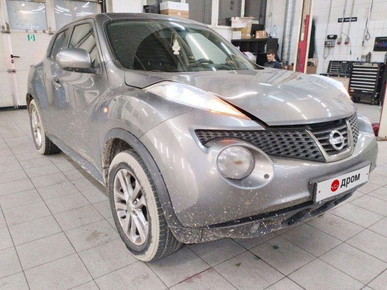 Ниссан жук 2013