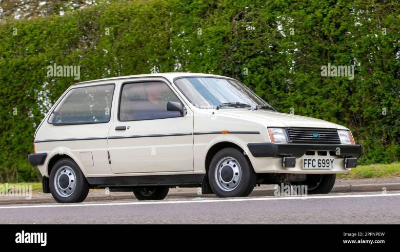 Автомобиль старый