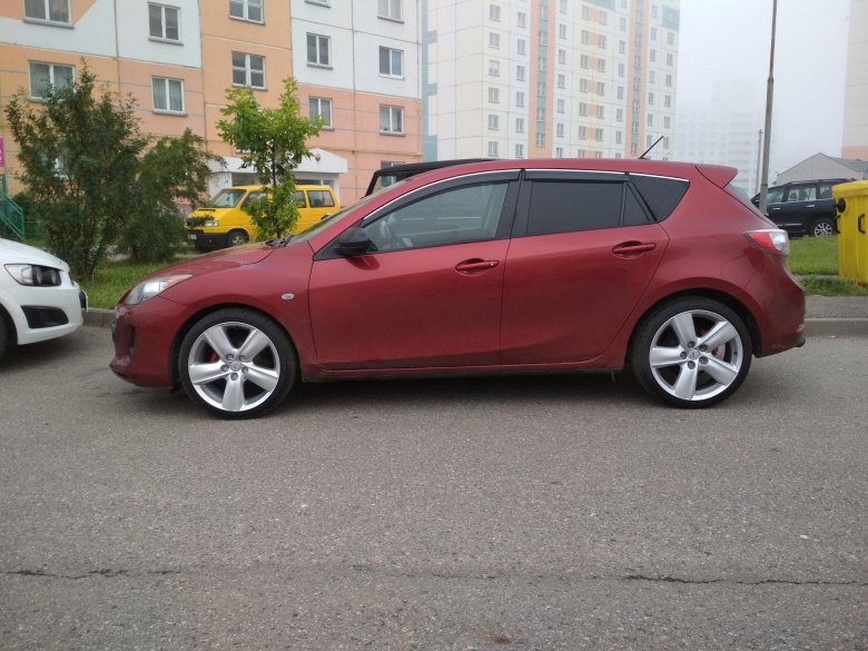 Mazda 3 bl на 19 колесах