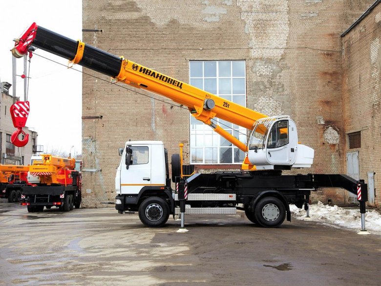 Автокран «ивановец» кс-55744-1