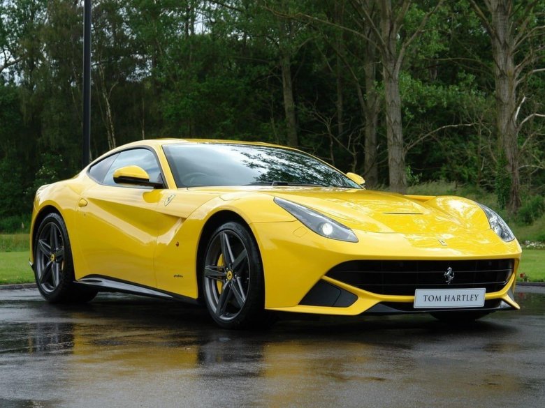 F12 berlinetta желтая