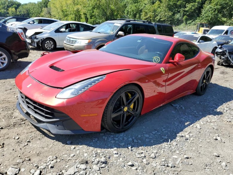 Ferrari ф12 берлинетта