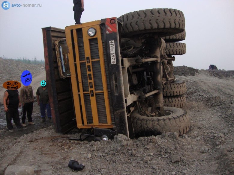 Карьерный самосвал белаз