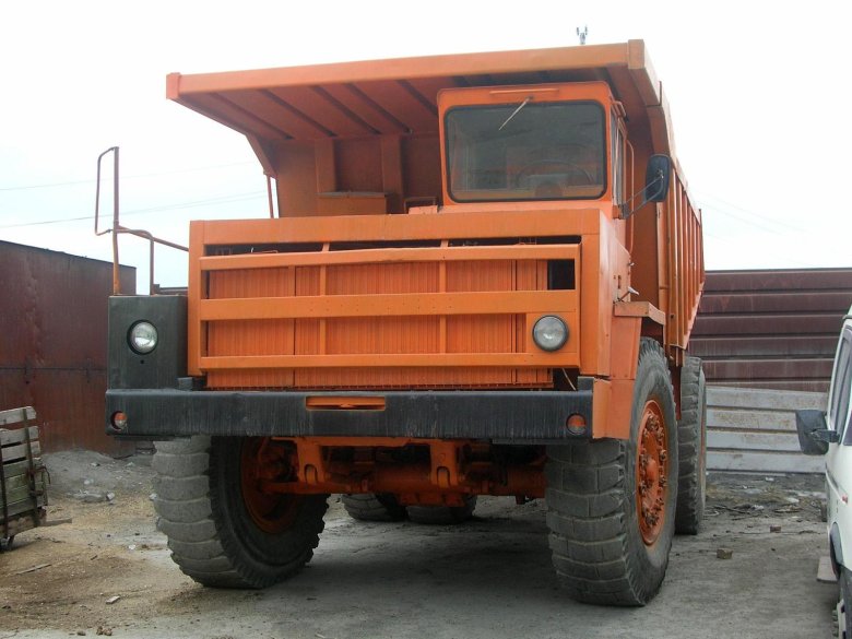 Самосвал белаз 7548