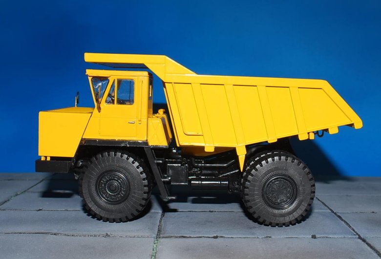 Белаз 7540 углевоз
