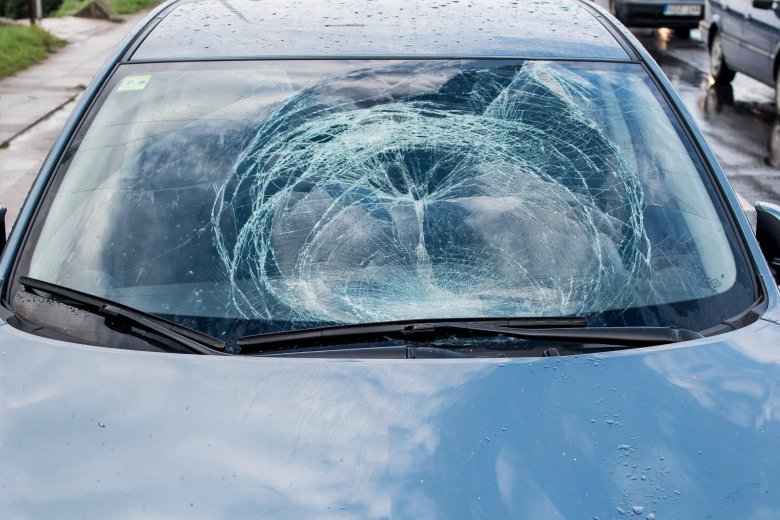 Скол лобового стекла