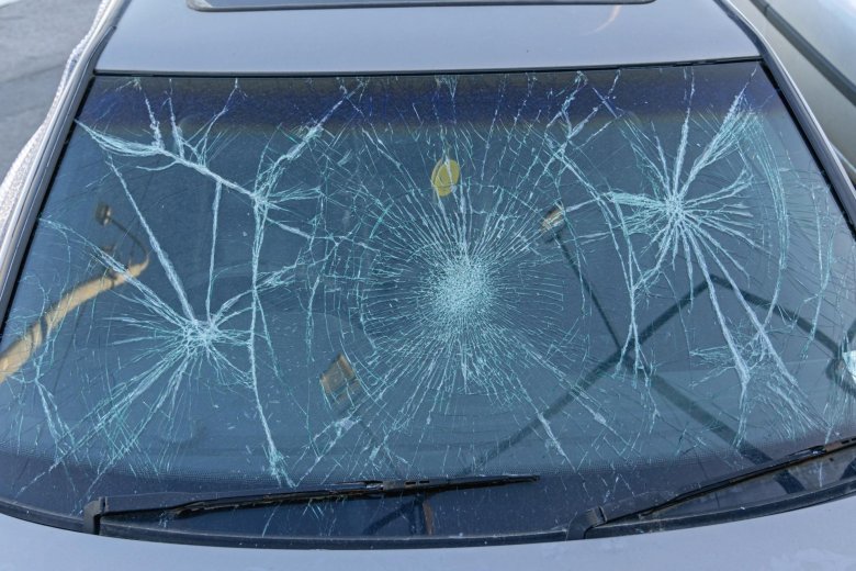 Разбито лобовое стекло