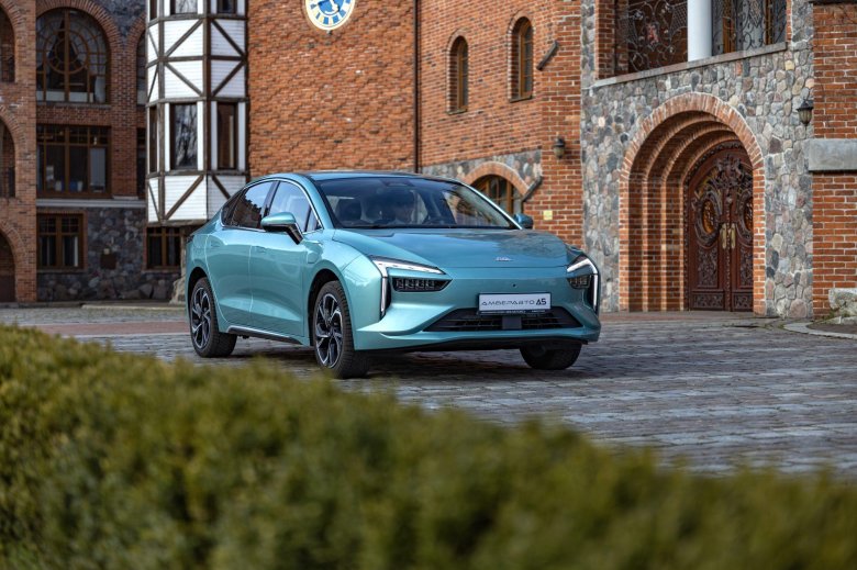 Автомобиль электрический