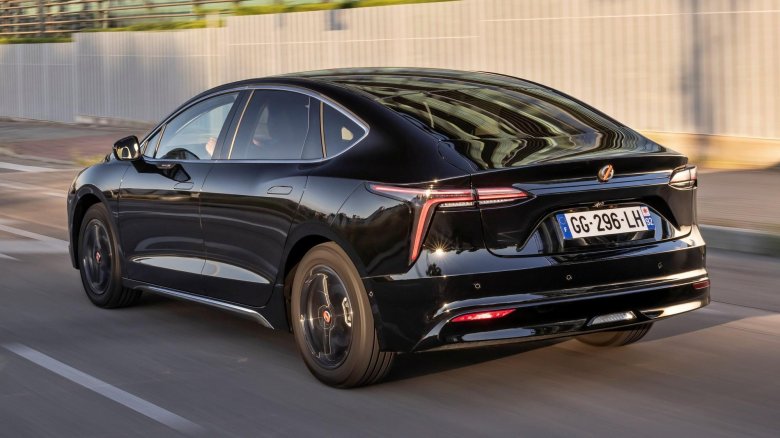 Renault mobilize limo