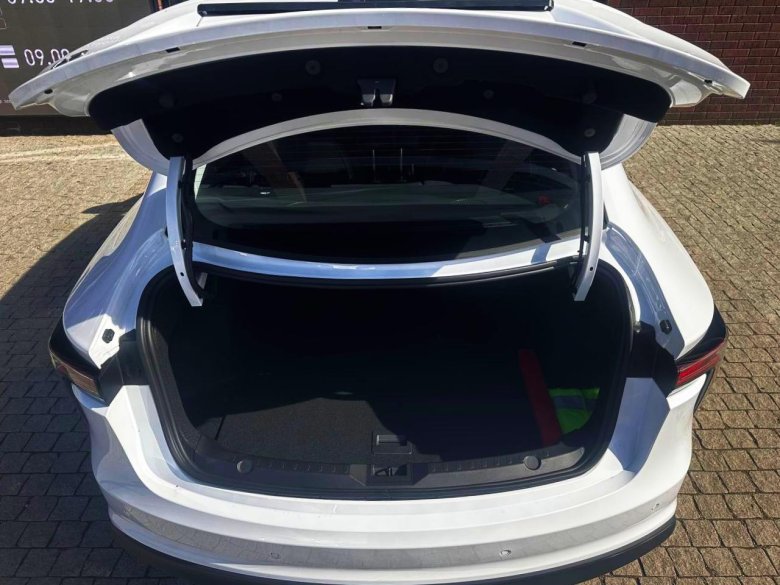 Новые автомобили