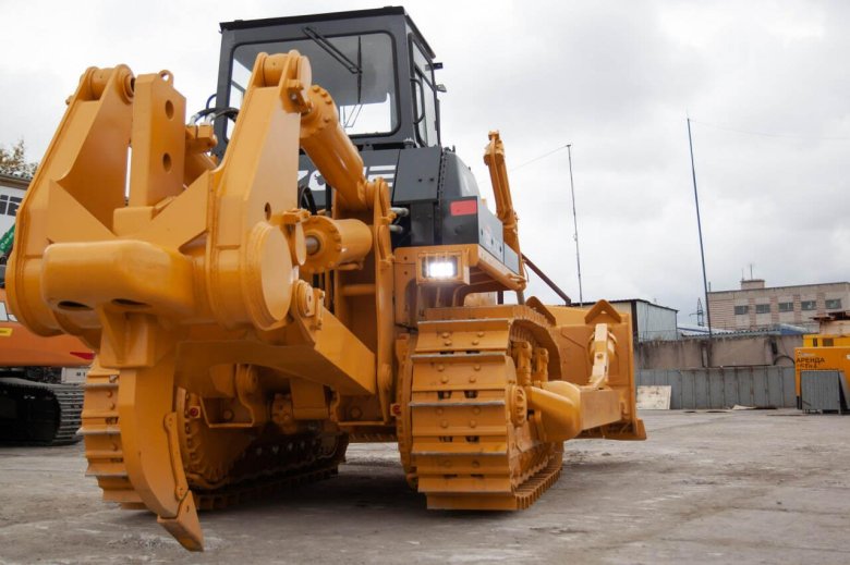 Бульдозер beezone d32-5