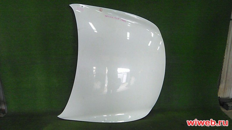 Капот белый в сборе с шумоизоляцией