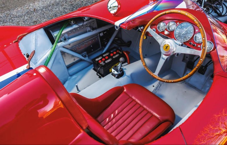 Феррари 335 s spider scaglietti