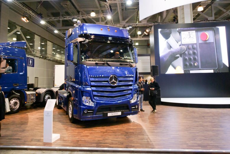 Мерседес бенц актрос