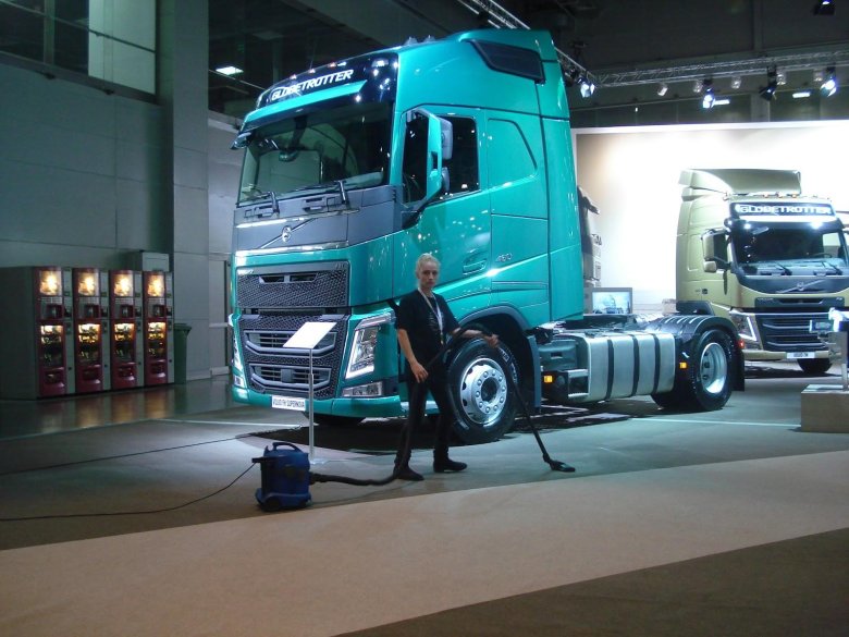 Тягач вольво