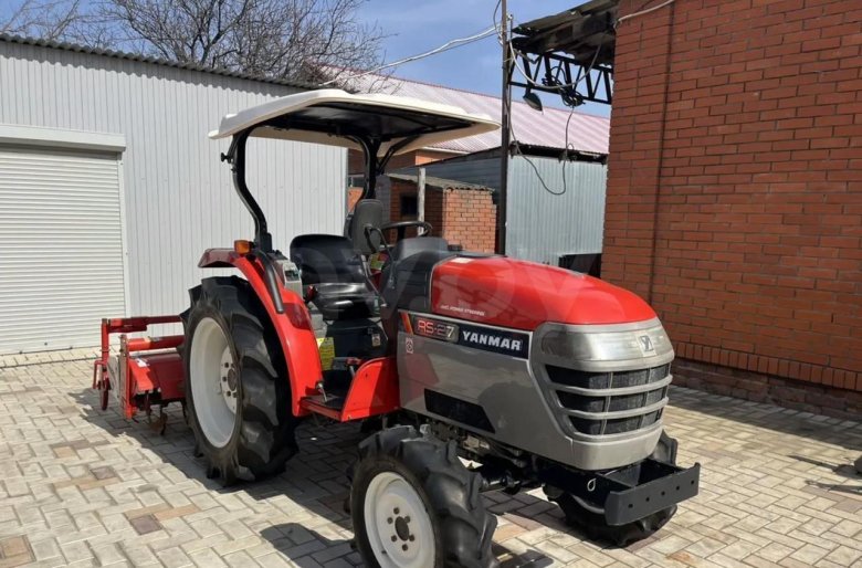 Минитрактор японский