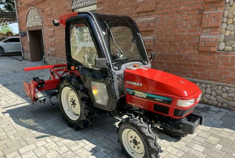 Мини трактор