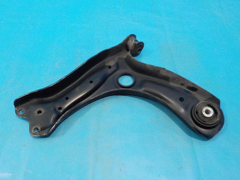 Рычаг передней подвески шкода рапид