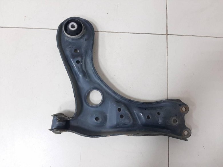 Рычаг подвески volkswagen polo