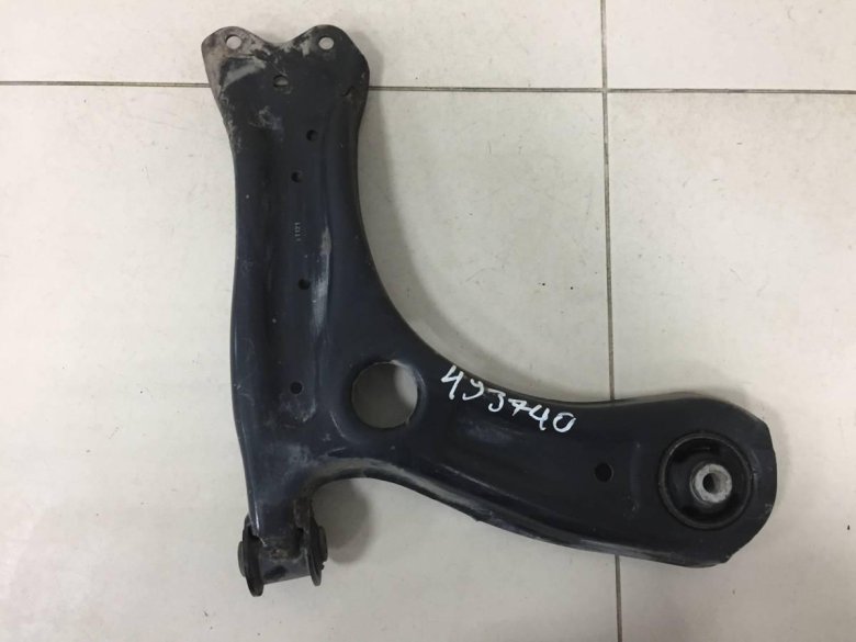 Рычаг передний правый volkswagen