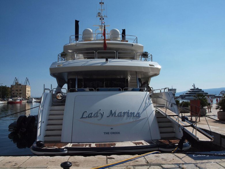 Яхта леди моура