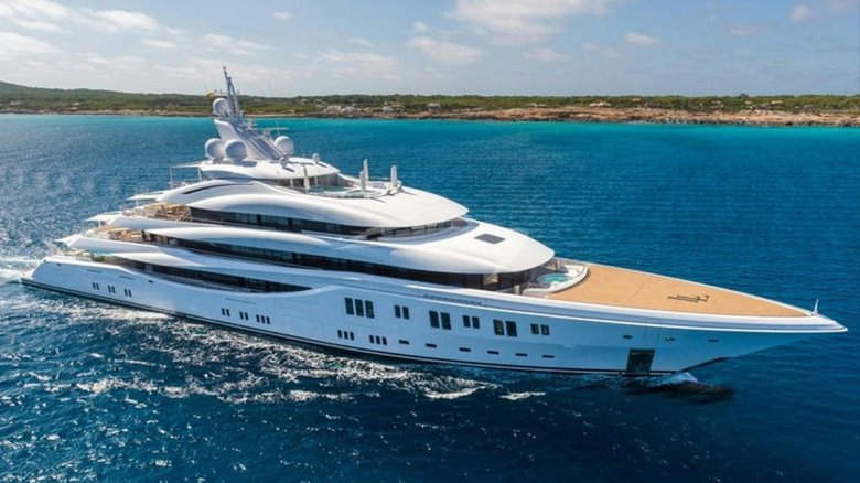 Яхта леди лара