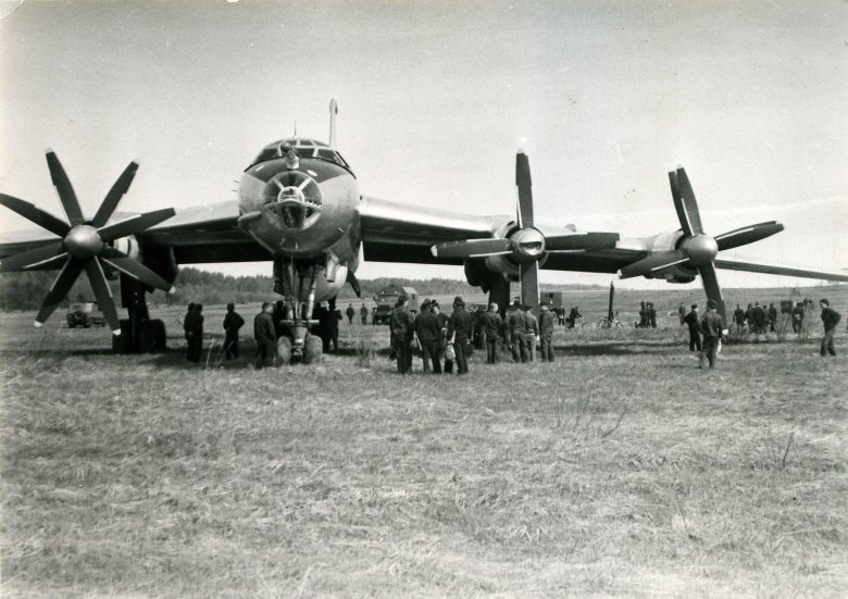 Самолет ту 95