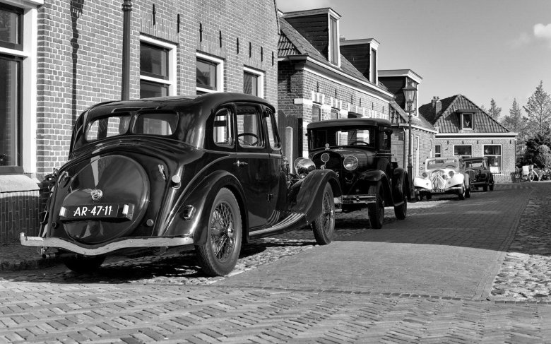 Старинные автомобили