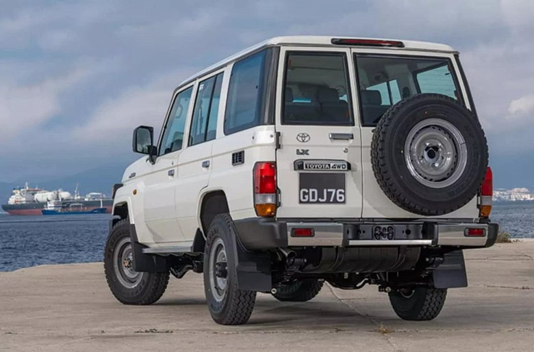 Toyota land cruiser 70 series