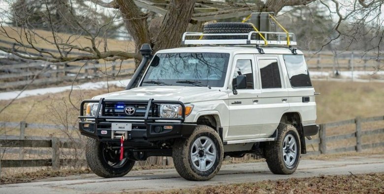 Toyota land cruiser 76