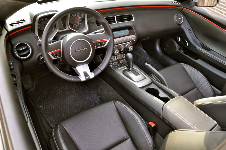 Chevrolet camaro 2012 салон