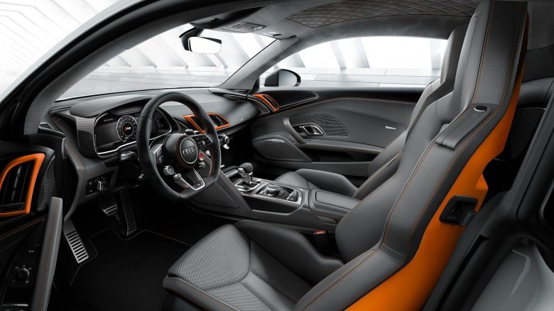 Audi r8 v10 plus interior