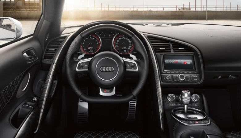 Audi r8 салон