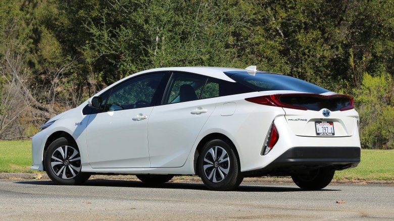 Toyota prius hybrid 2016