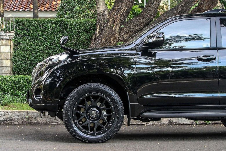 Диски toyota prado r20 black