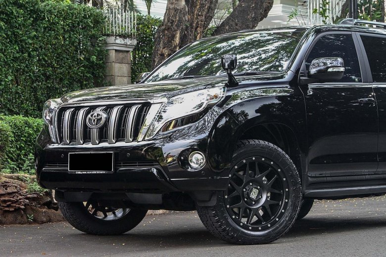 Toyota land cruiser prado 150