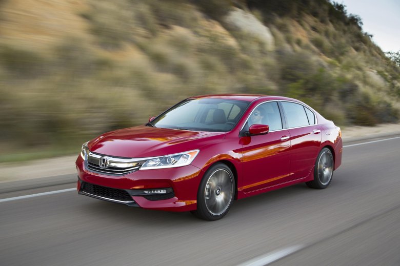 Honda accord 2016 года