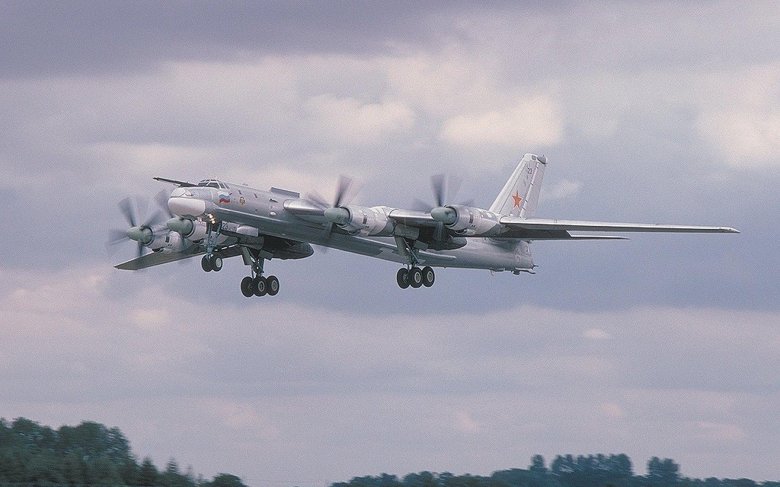 Ту 95 мс дальний бомбардировщик