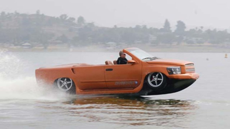 Автомобиль-амфибия «питон»